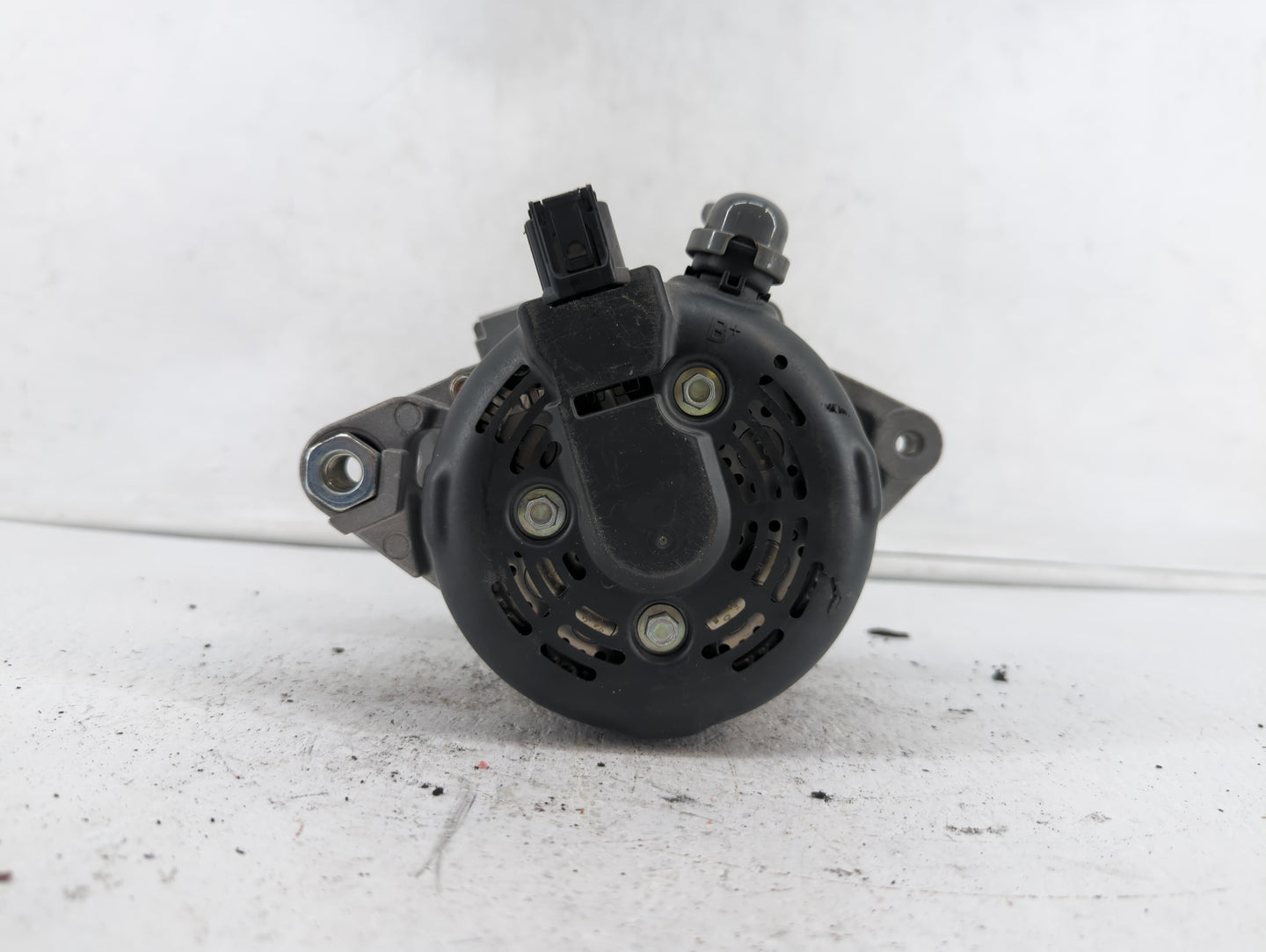 2020-2022 Toyota Corolla Alternator Replacement Generator Charging Assembly Engine OEM P/N:27060-37240 27060-F2010 Fits OEM 