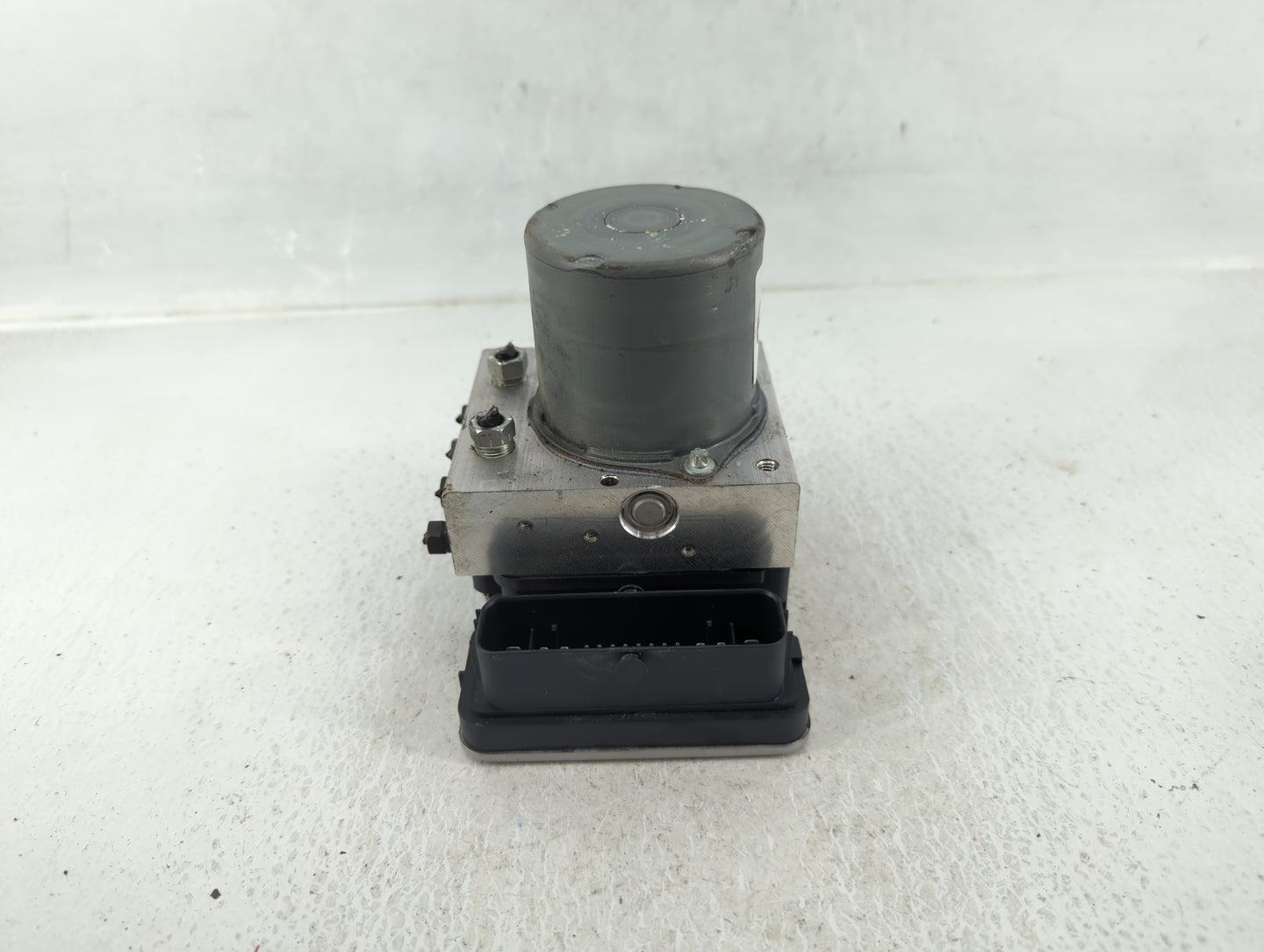 2020-2022 Toyota Corolla ABS Pump Control Module Replacement P/N:YL218000122101801414 445400268 Fits Fits 2020 2021 2022 OEM