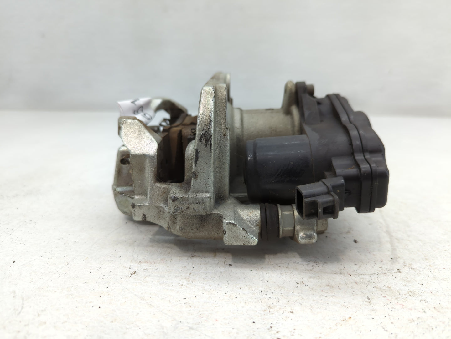 Toyota Corolla Front Passenger Right Brake Caliper - Oemusedautoparts1.com