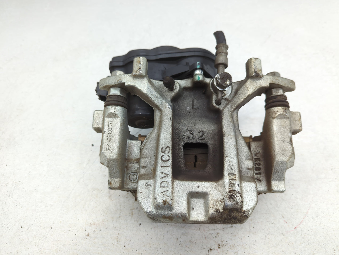 Toyota Corolla Front Passenger Right Brake Caliper - Oemusedautoparts1.com