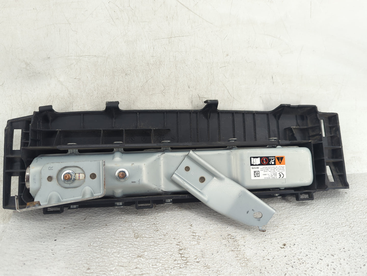 2022 Toyota Corolla Cross Air Bag Passenger Right Knee OEM P/N:SAB ASP-2 0080.P1.12.0003 Fits OEM Used Auto Parts - Oemuseda