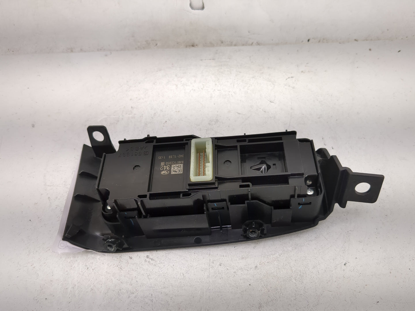2022 Toyota Gr86 Master Power Window Switch Replacement Driver Side Left P/N:83071CC050 Fits OEM Used Auto Parts - Oemusedau