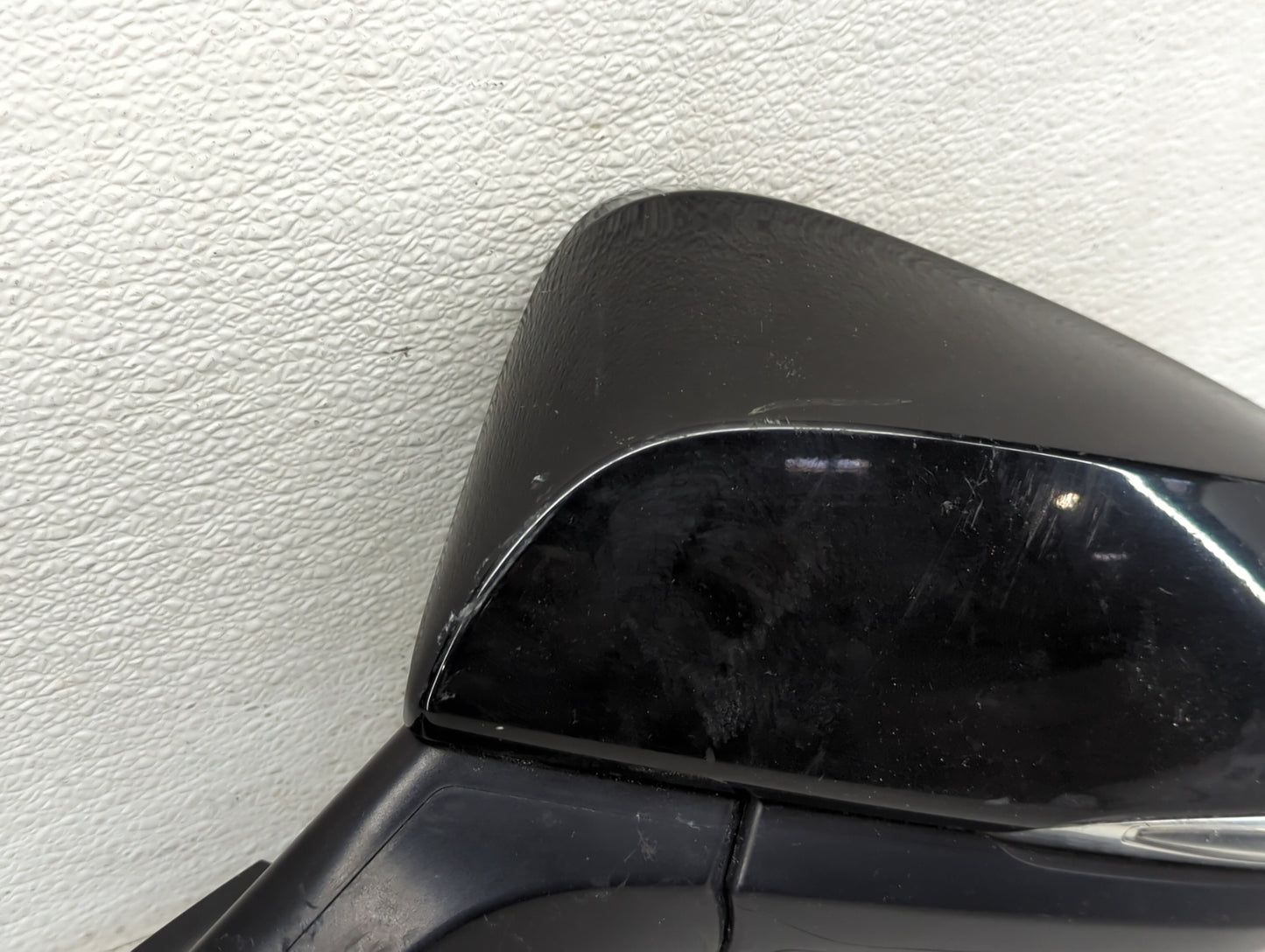 2020-2022 Toyota Highlander Driver Side View Mirror - Left Door Mirror OEM Used - Oemusedautoparts1.com