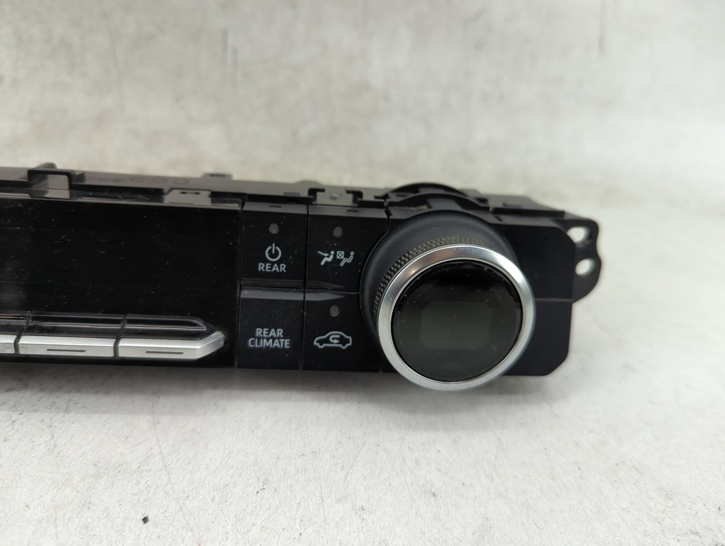 2020-2022 Toyota Highlander Climate Control Module Temperature AC/Heater Replacement P/N:55900-0E095-3M1D 55900-0E Fits OEM 