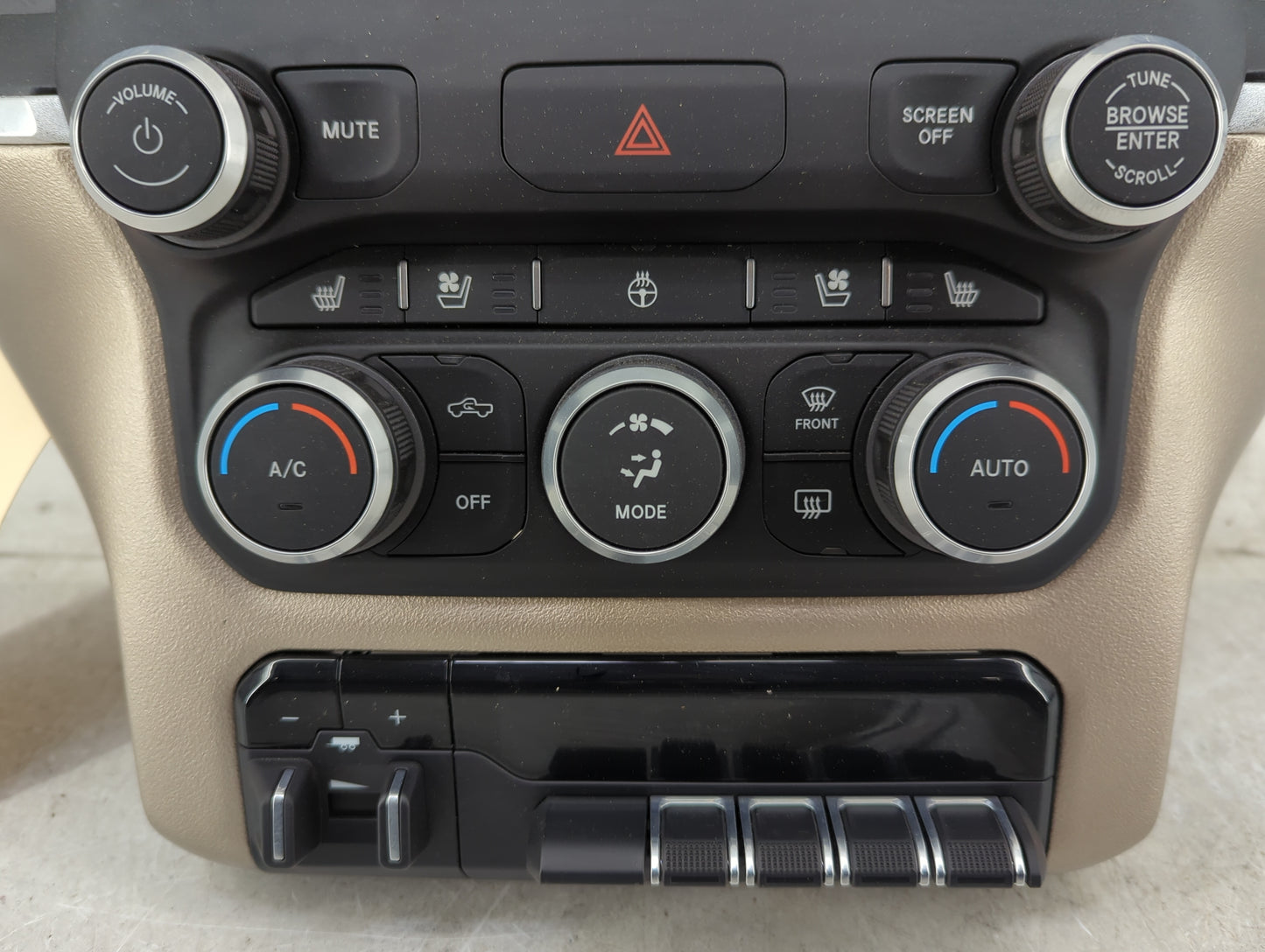 2020-2022 Toyota Highlander Climate Control Module Temperature AC/Heater Replacement P/N:P68340287AD Fits Fits 2020 2021 202