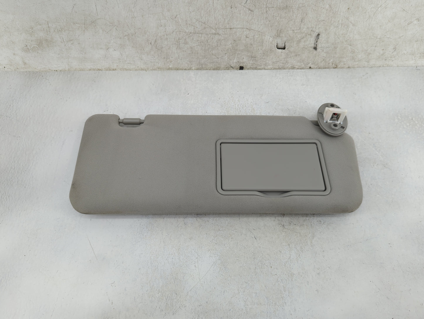 2020-2022 Toyota Highlander Sun Visor Shade Replacement Passenger Right Mirror Fits Fits 2020 2021 2022 OEM Used Auto Parts 
