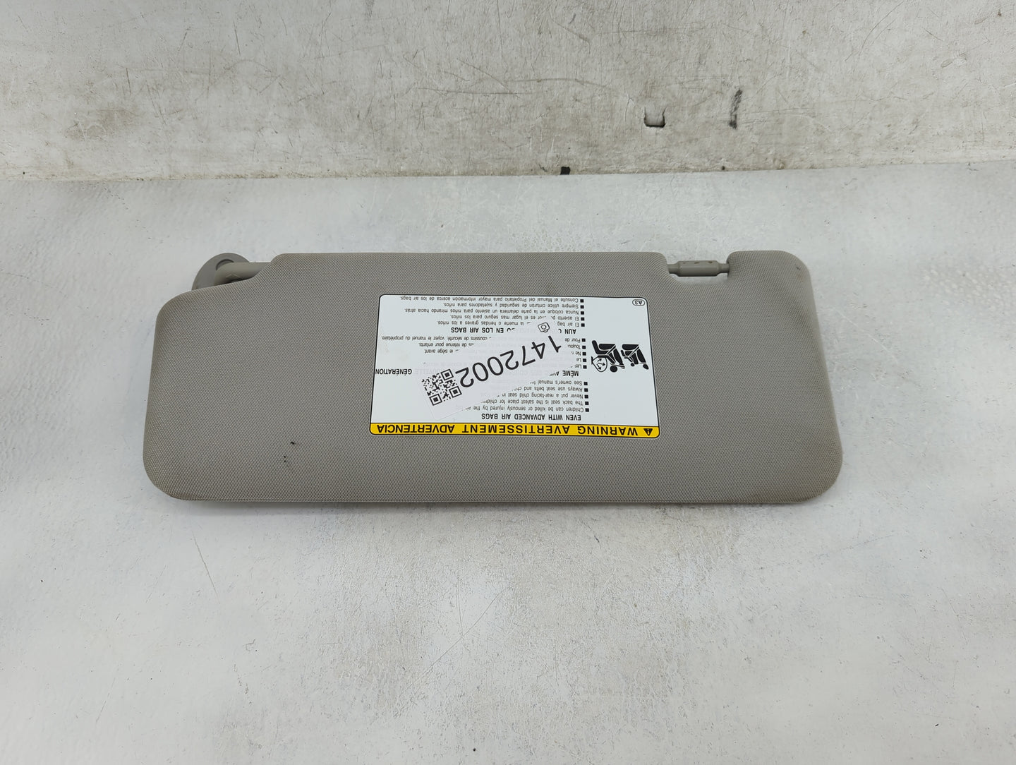 2020-2022 Toyota Highlander Sun Visor Shade Replacement Passenger Right Mirror Fits Fits 2020 2021 2022 OEM Used Auto Parts 