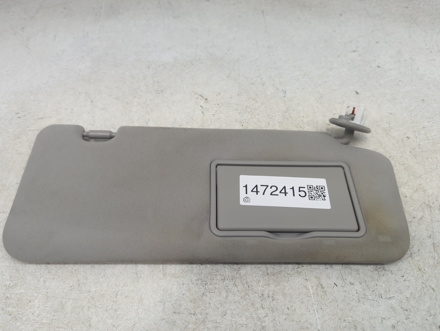 2020-2022 Toyota Highlander Sun Visor Shade Replacement Passenger Right Mirror Fits Fits 2020 2021 2022 OEM Used Auto Parts 