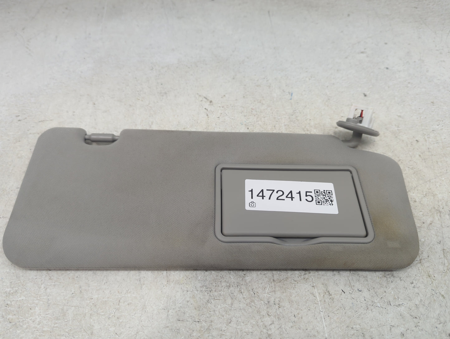 2020-2022 Toyota Highlander Sun Visor Shade Replacement Passenger Right Mirror Fits Fits 2020 2021 2022 OEM Used Auto Parts 