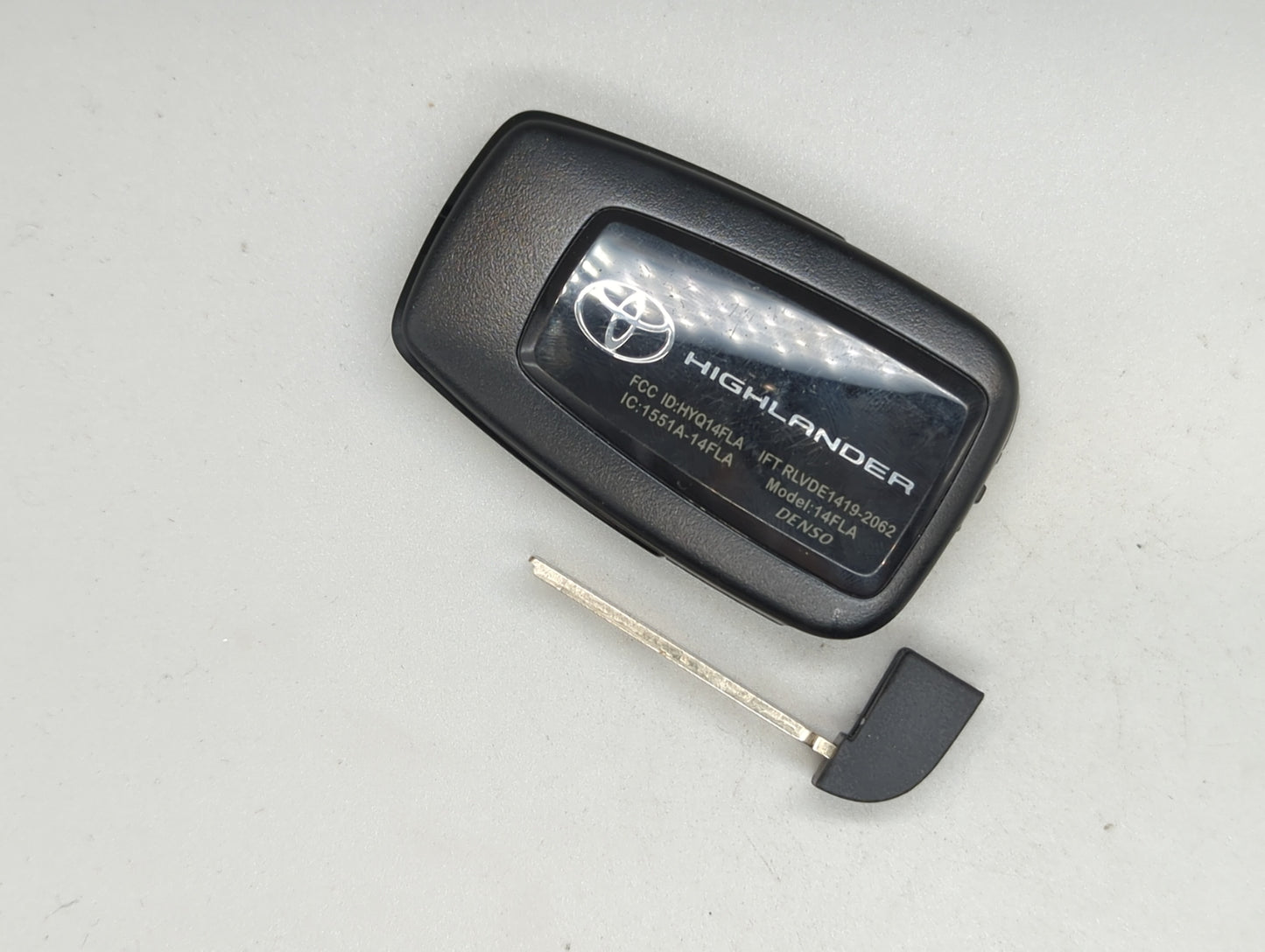 Toyota Highlander Keyless Entry Remote Fob HYQ14FLA 231451-3450 4 buttons - Oemusedautoparts1.com