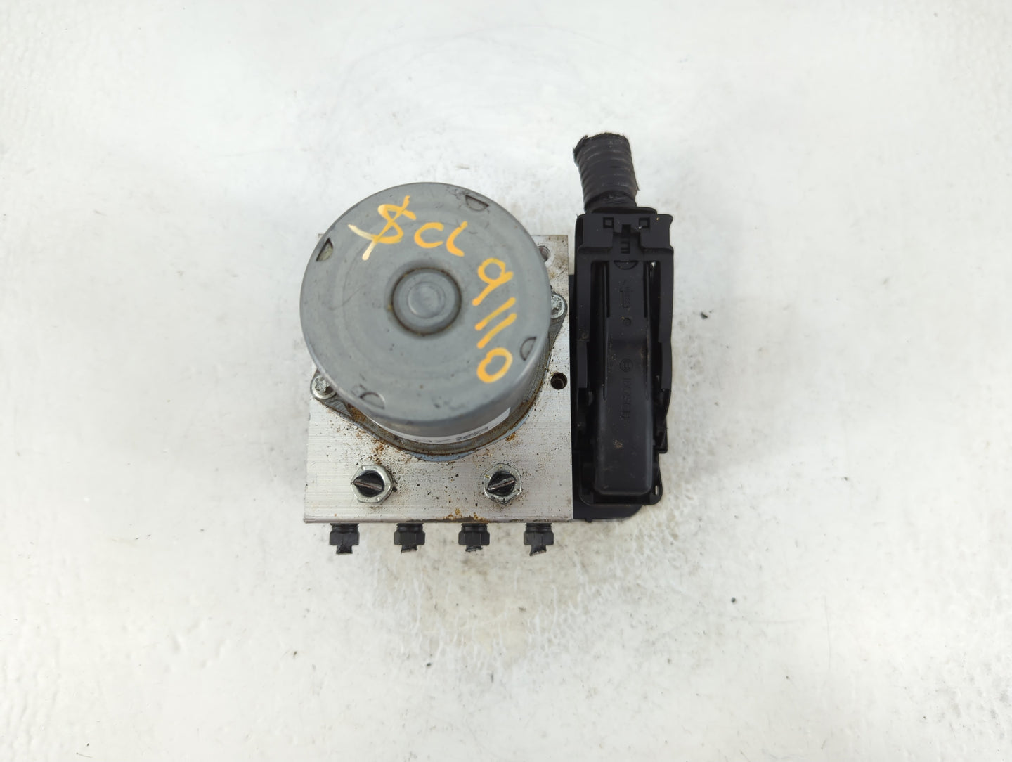 2022 Toyota Rav4 ABS Pump Control Module Replacement P/N:44540-0R440 Fits OEM Used Auto Parts - Oemusedautoparts1.com