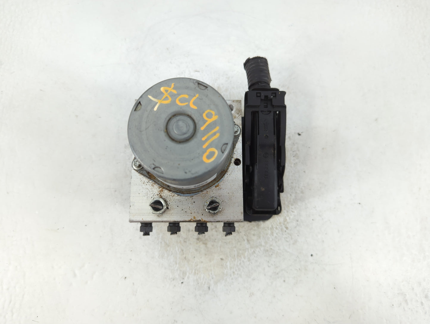2022 Toyota Rav4 ABS Pump Control Module Replacement P/N:44540-0R440 Fits OEM Used Auto Parts - Oemusedautoparts1.com
