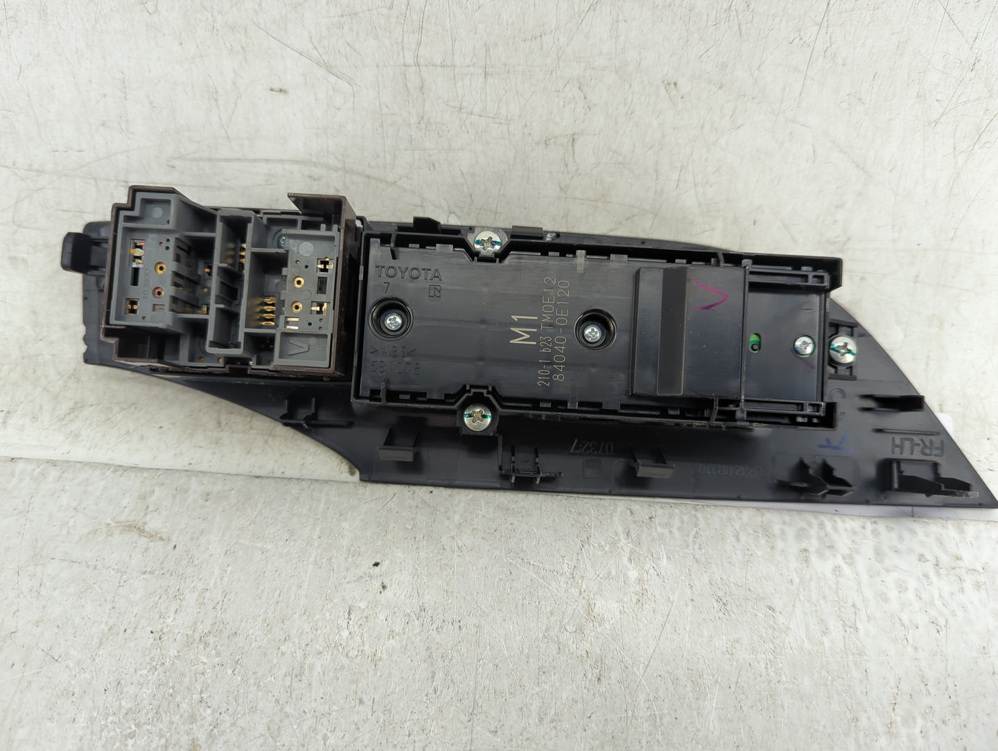 2022 Toyota Rav4 Master Power Window Switch Replacement Driver Side Left P/N:84040-0E120 Fits Fits 2018 2019 2020 2021 OEM U
