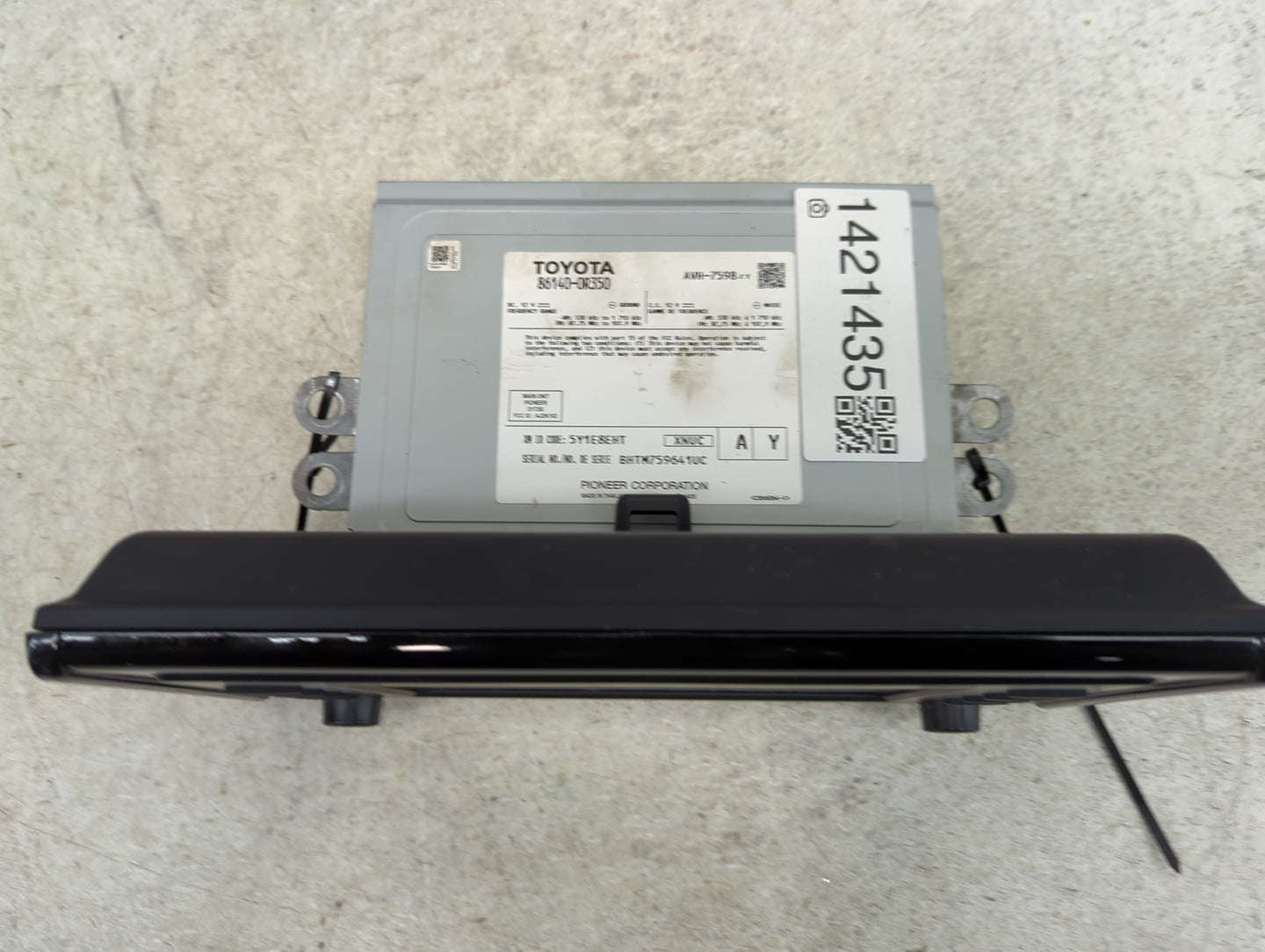 2020-2022 Toyota Rav4 Radio AM FM Cd Player Receiver Replacement P/N:85140-0R350 Fits Fits 2020 2021 2022 OEM Used Auto Part