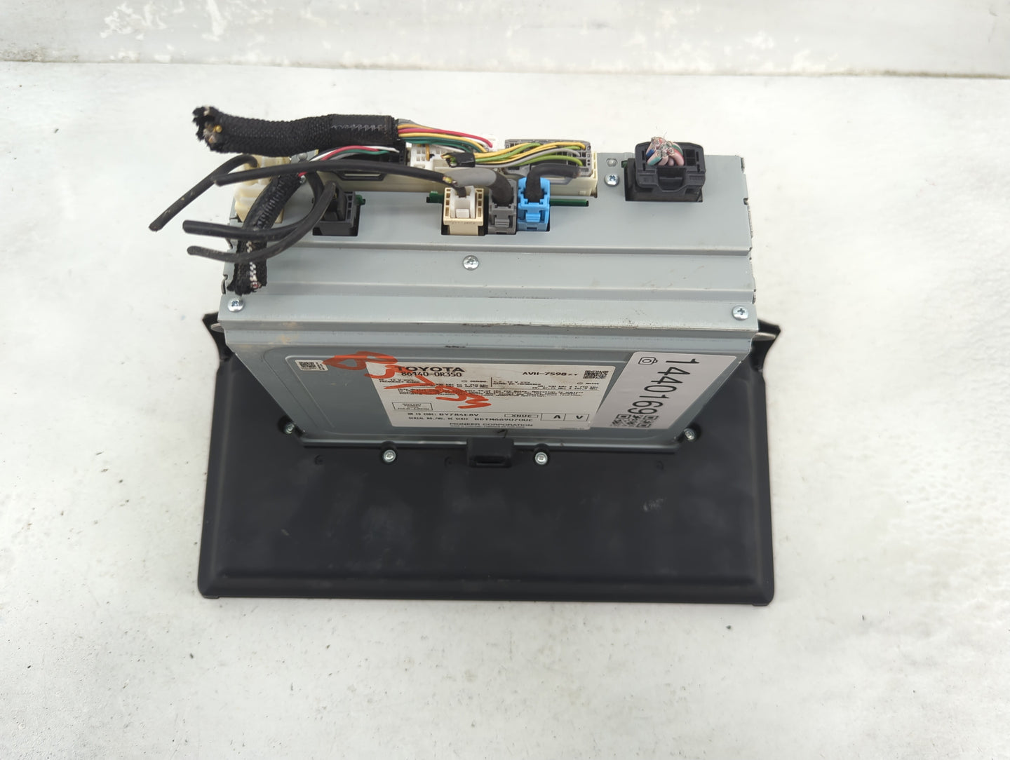 2020-2022 Toyota Rav4 Radio AM FM Cd Player Receiver Replacement P/N:86140-0R350 Fits Fits 2020 2021 2022 OEM Used Auto Part