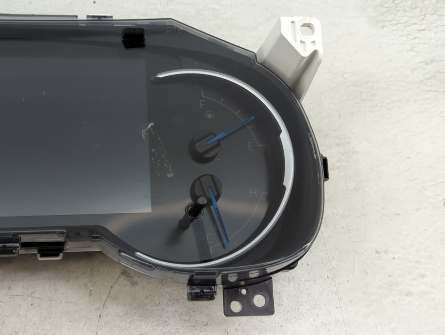 2022 Toyota Rav4 Instrument Cluster Speedometer Gauges P/N:83800-0RC40-00 TN257640-0733 Miles: Fits OEM Used Auto Parts - Oe