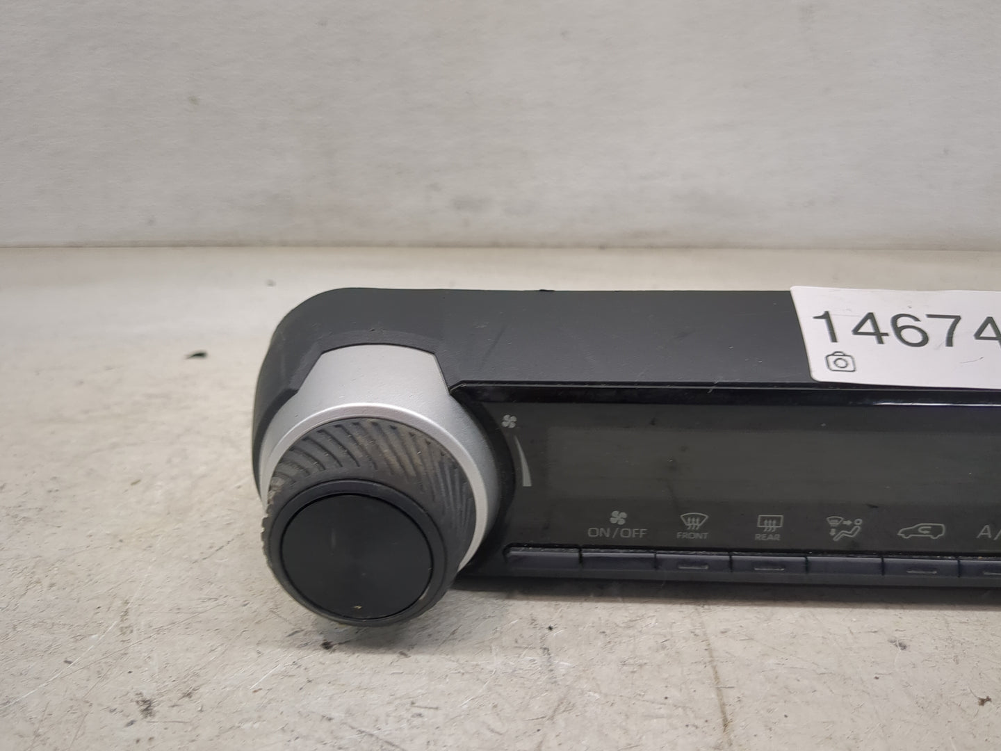 2019-2022 Toyota Rav4 Climate Control Module Temperature AC/Heater Replacement P/N:75K863 2 75K863-0210 Fits OEM Used Auto P
