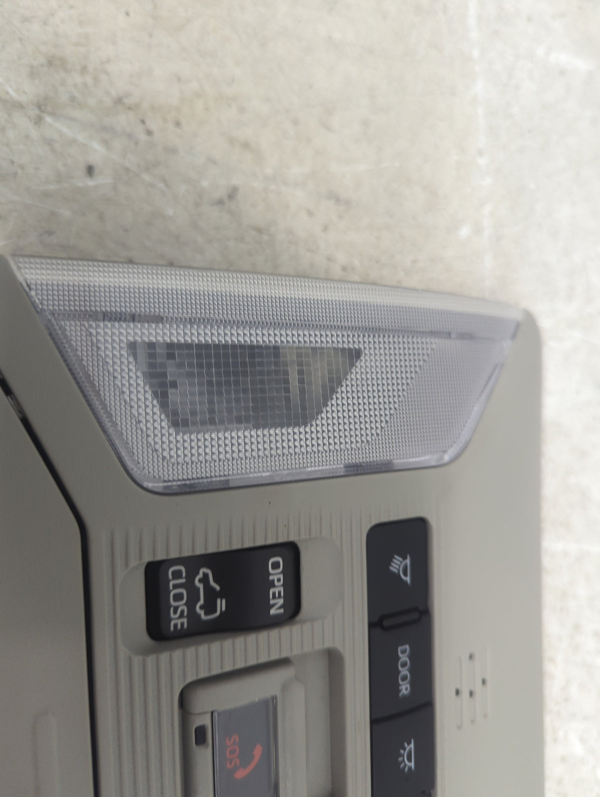 2019-2022 Toyota Rav4 Overhead Console W/rear Climate Control 1482765 - Oemusedautoparts1.com