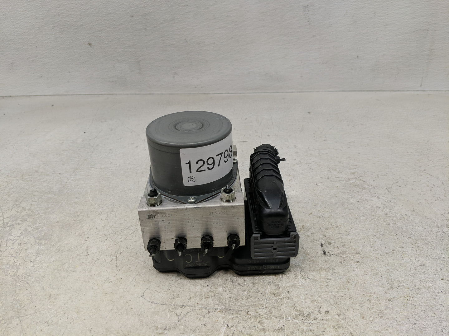 2021-2022 Toyota Sienna ABS Pump Control Module Replacement P/N:44510-45010 Fits Fits 2021 2022 OEM Used Auto Parts - Oemuse
