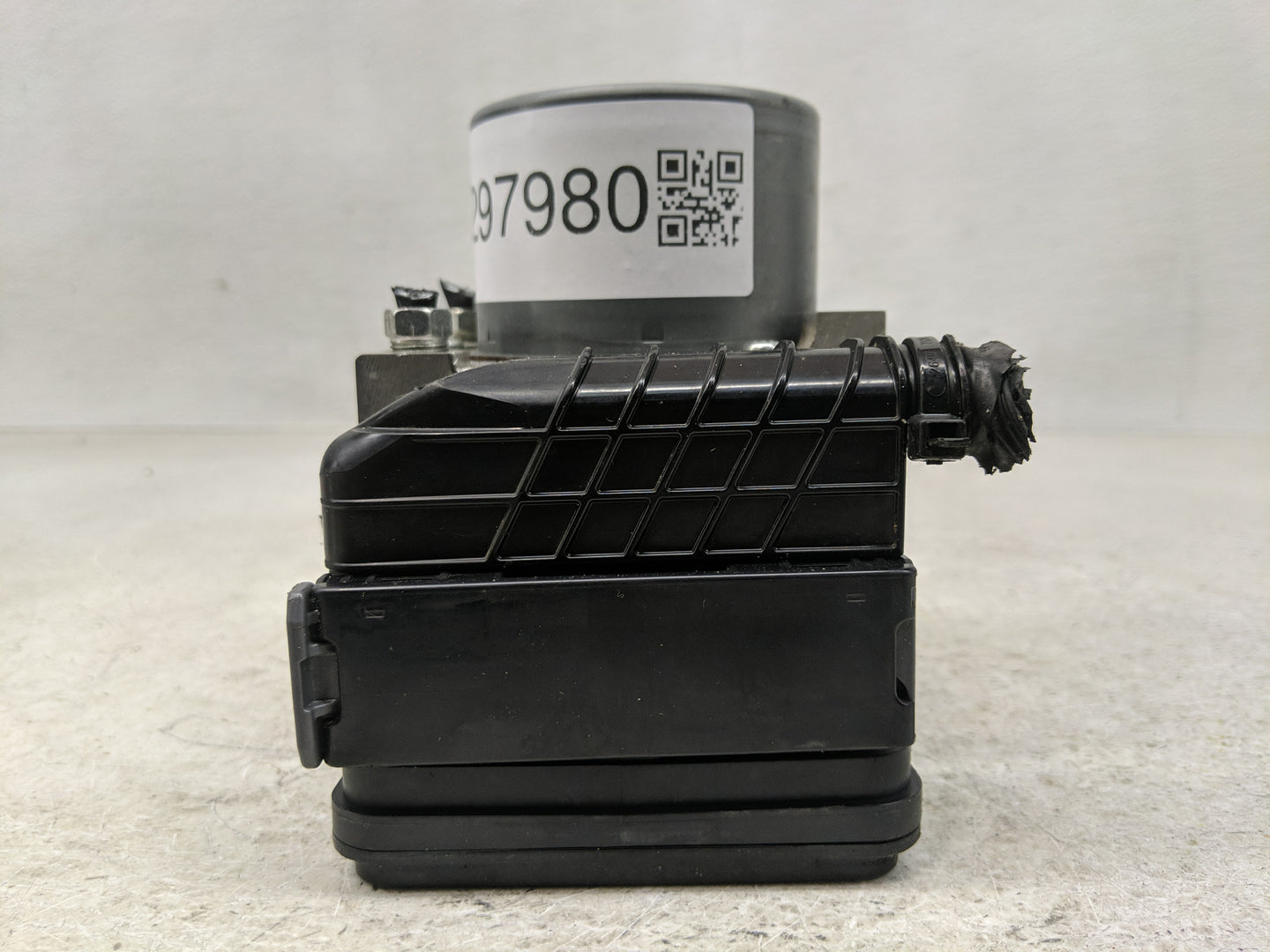 2021-2022 Toyota Sienna ABS Pump Control Module Replacement P/N:44510-45010 Fits Fits 2021 2022 OEM Used Auto Parts - Oemuse