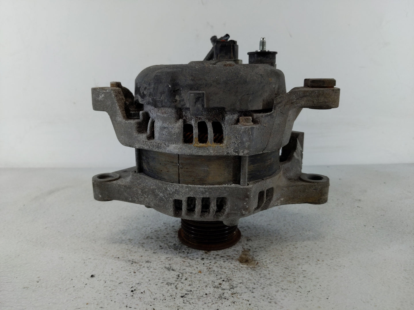 2016-2022 Toyota Tacoma Alternator Replacement Generator Charging Assembly Engine OEM P/N:27060-0P460 Fits OEM Used Auto Par