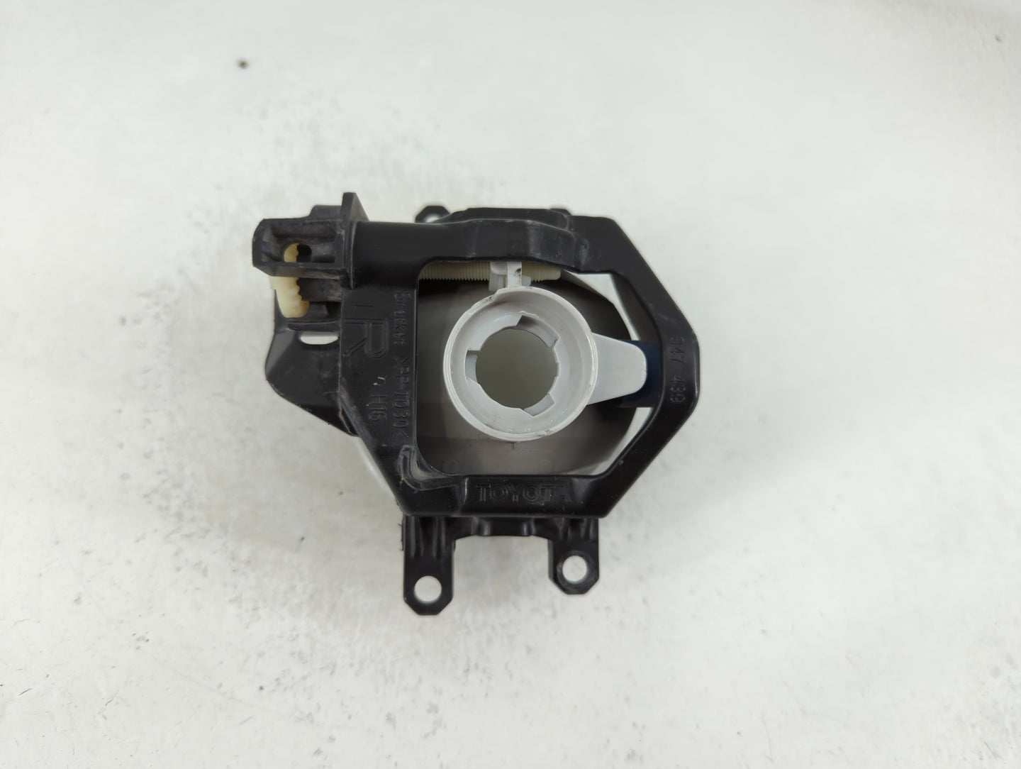 2016-2022 Toyota Tacoma Passenger Right Oem Front Light Lamp - Oemusedautoparts1.com