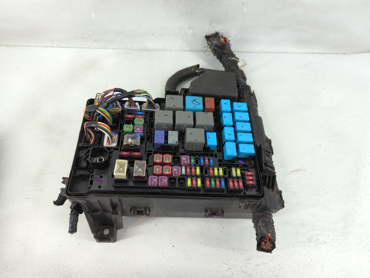 2016-2022 Toyota Tacoma Fusebox Fuse Box Panel Relay Module Fits Fits 2016 2017 2018 2019 2020 2021 2022 OEM Used Auto Parts