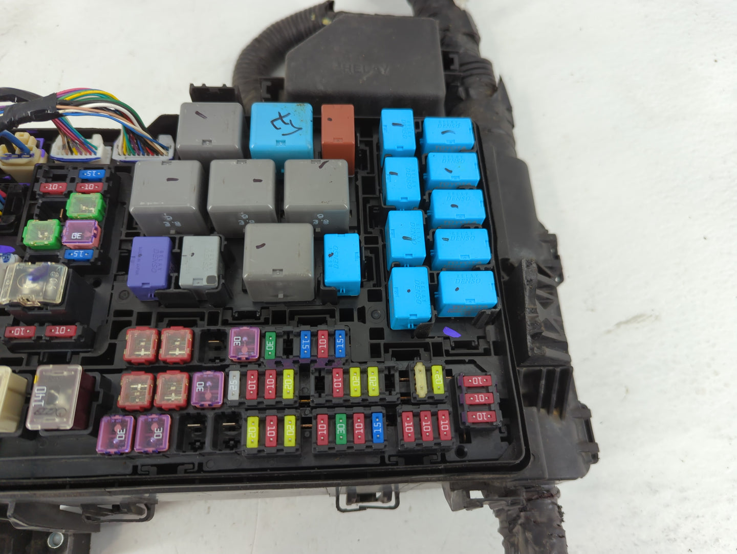 2016-2022 Toyota Tacoma Fusebox Fuse Box Panel Relay Module Fits Fits 2016 2017 2018 2019 2020 2021 2022 OEM Used Auto Parts