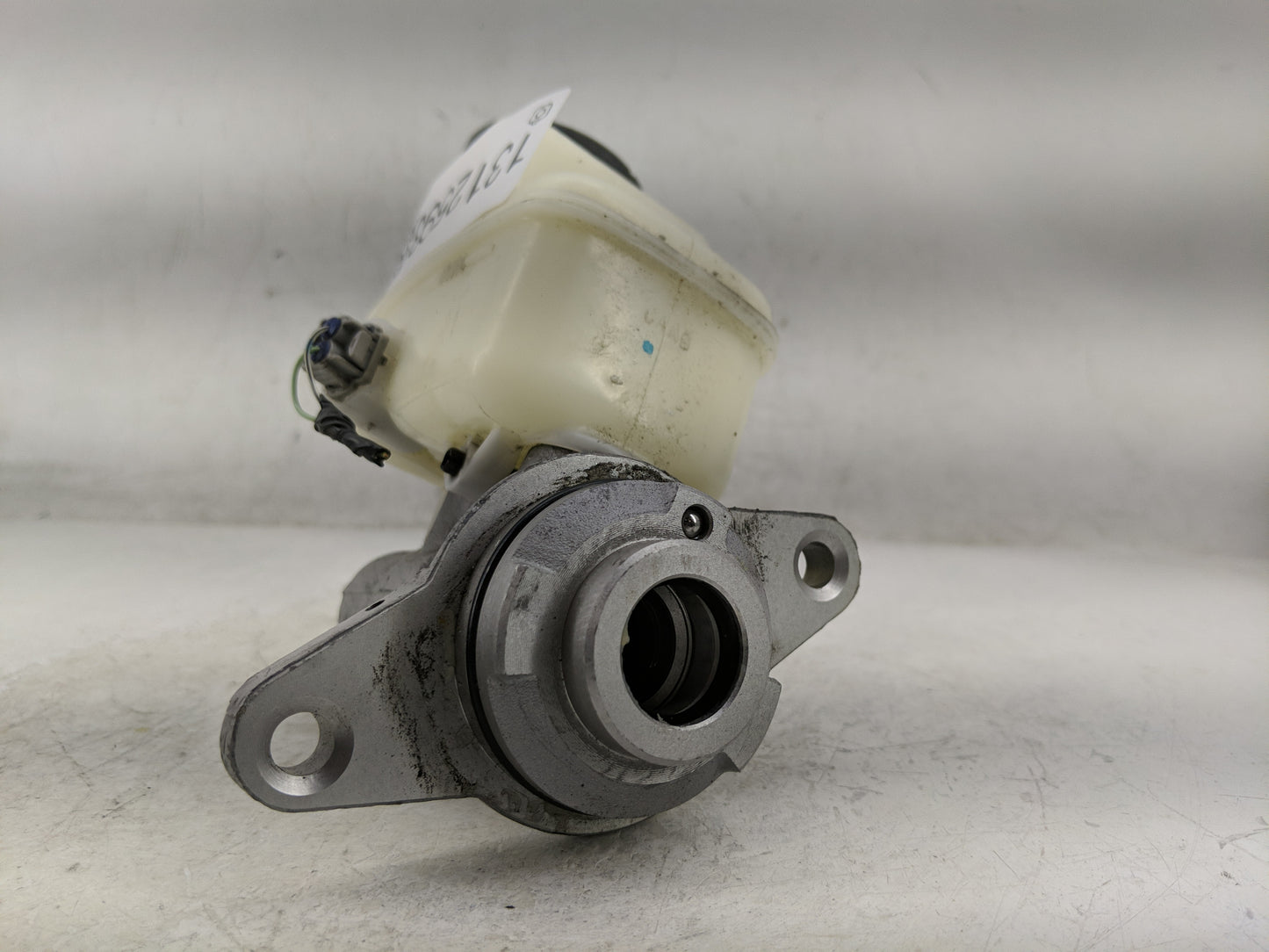 2009-2022 Toyota Tacoma Brake Master Cylinder 1312593 - Oemusedautoparts1.com