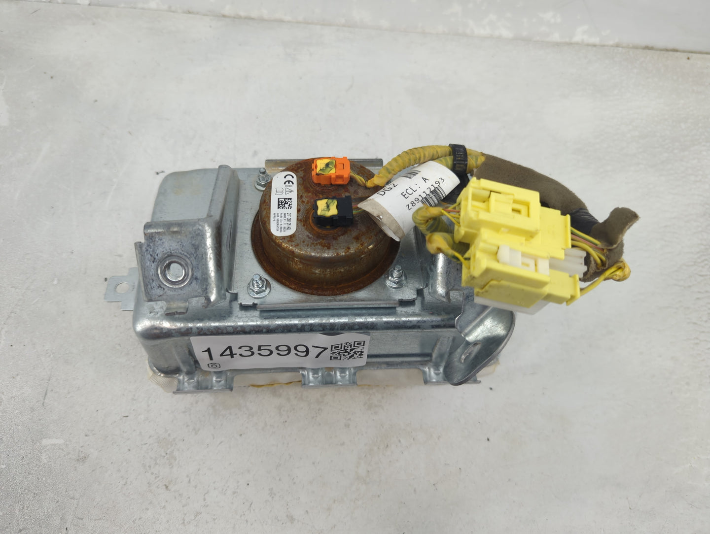 2016-2022 Toyota Tacoma Air Bag Passenger Right Dashboard OEM P/N:21F C6M 2M AQL 0080.P1.11.0029 Fits OEM Used Auto Parts - 
