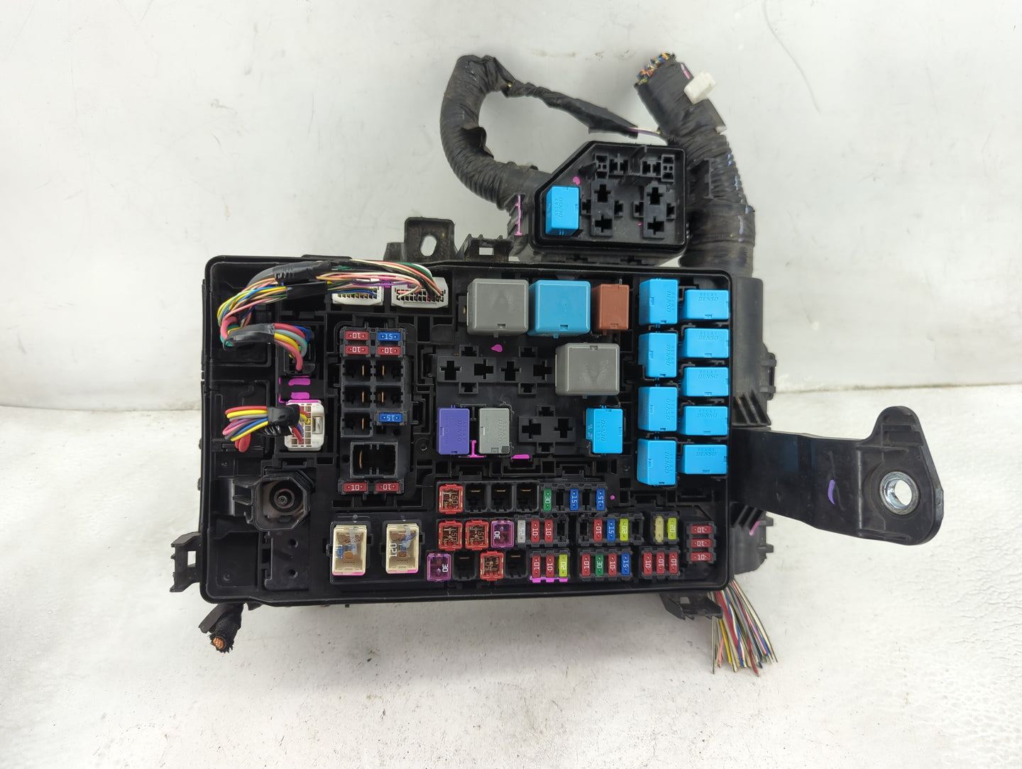 2016-2022 Toyota Tacoma Fusebox Fuse Box Panel Relay Module Fits Fits 2016 2017 2018 2019 2020 2021 2022 OEM Used Auto Parts