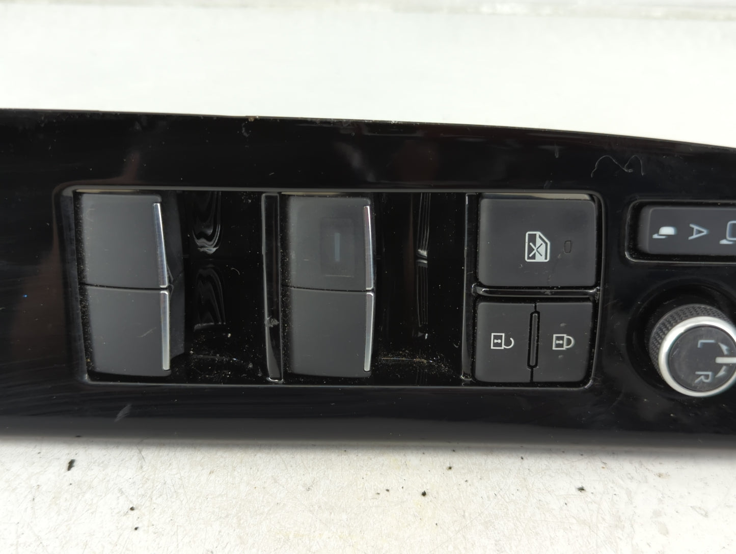 2022 Toyota Bz4x Master Power Window Switch Replacement Driver Side Left P/N:74232-42270 Fits OEM Used Auto Parts - Oemuseda