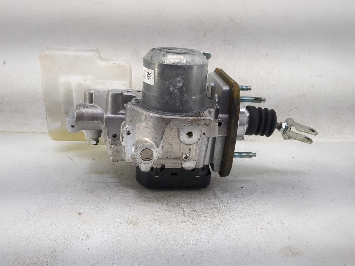 2022 Toyota Bz4x ABS Pump Control Module Replacement P/N:47210-42280 Fits OEM Used Auto Parts - Oemusedautoparts1.com