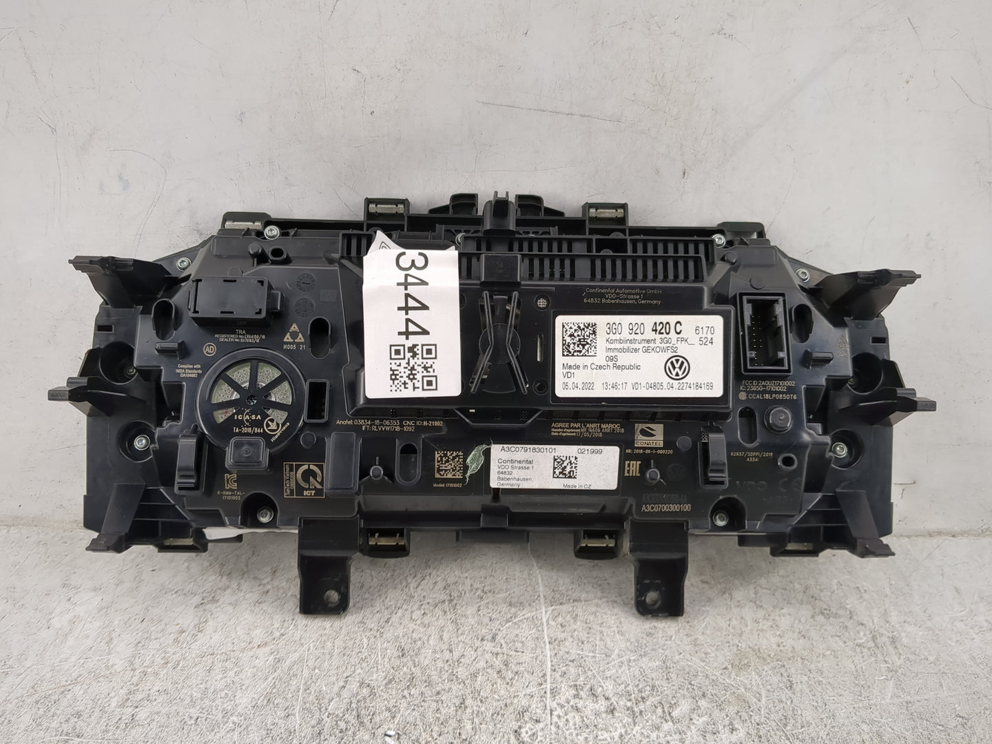 2022 Volkswagen Arteon Instrument Cluster Speedometer Gauges P/N:3G0920420C A2C19489500 Miles: Fits OEM Used Auto Parts - Oe