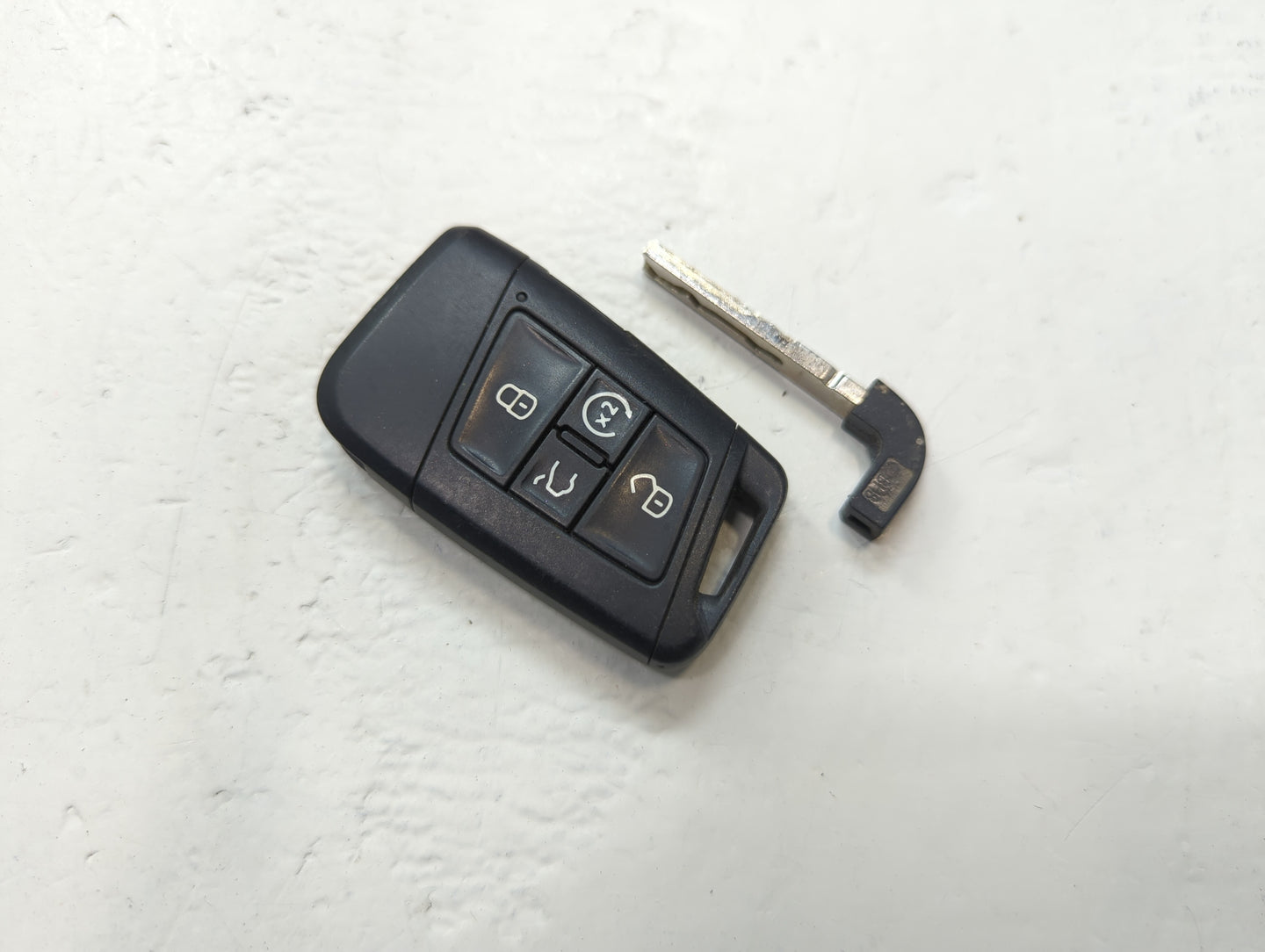 Volkswagen Atlas Keyless Entry Remote Fob KR5FS14T A2C16970606 5 buttons - Oemusedautoparts1.com