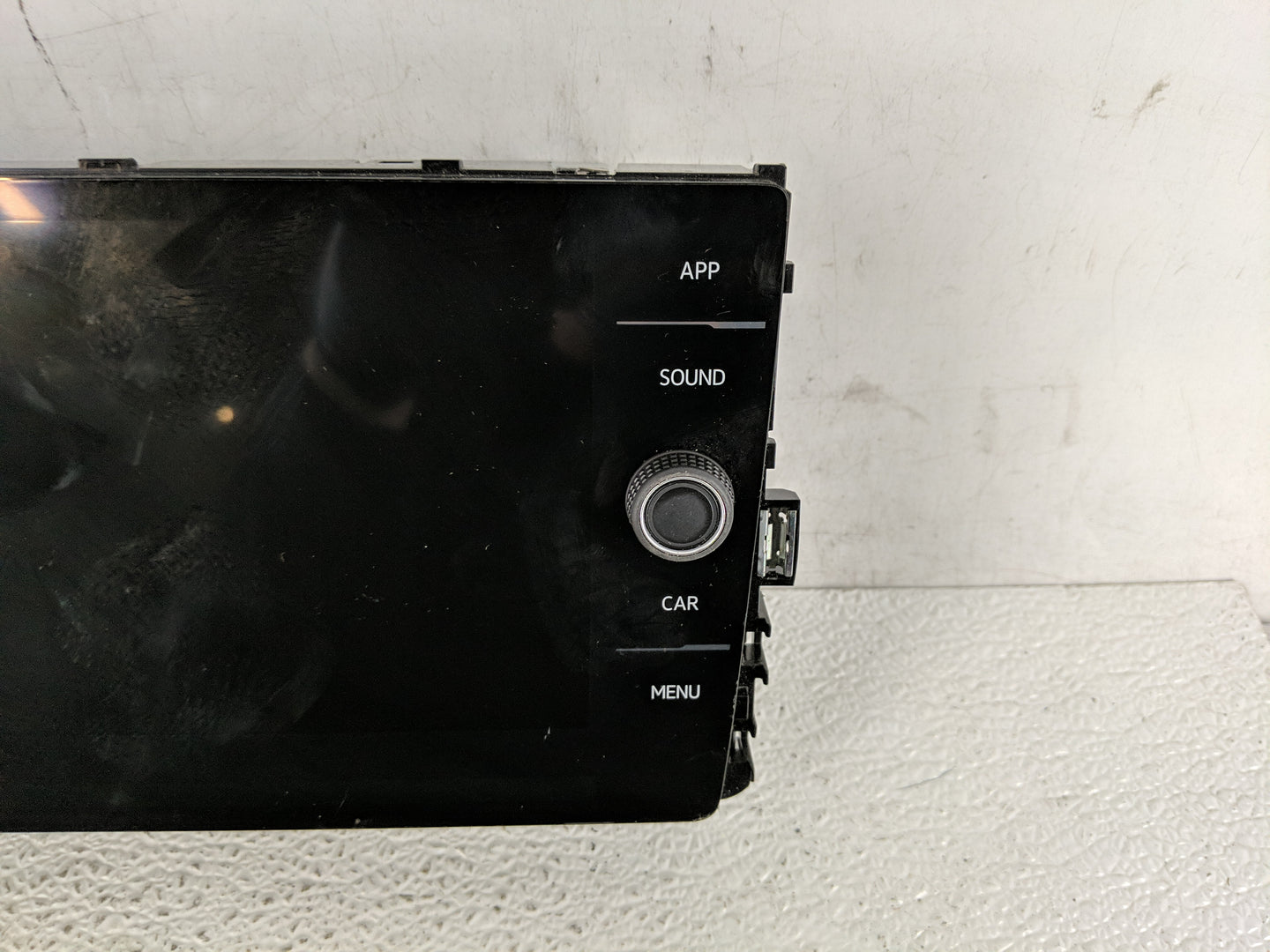 2021-2022 Volkswagen Atlas Radio AM FM Cd Player Receiver Replacement P/N:5G6 919 605 C Fits Fits 2021 2022 OEM Used Auto Pa