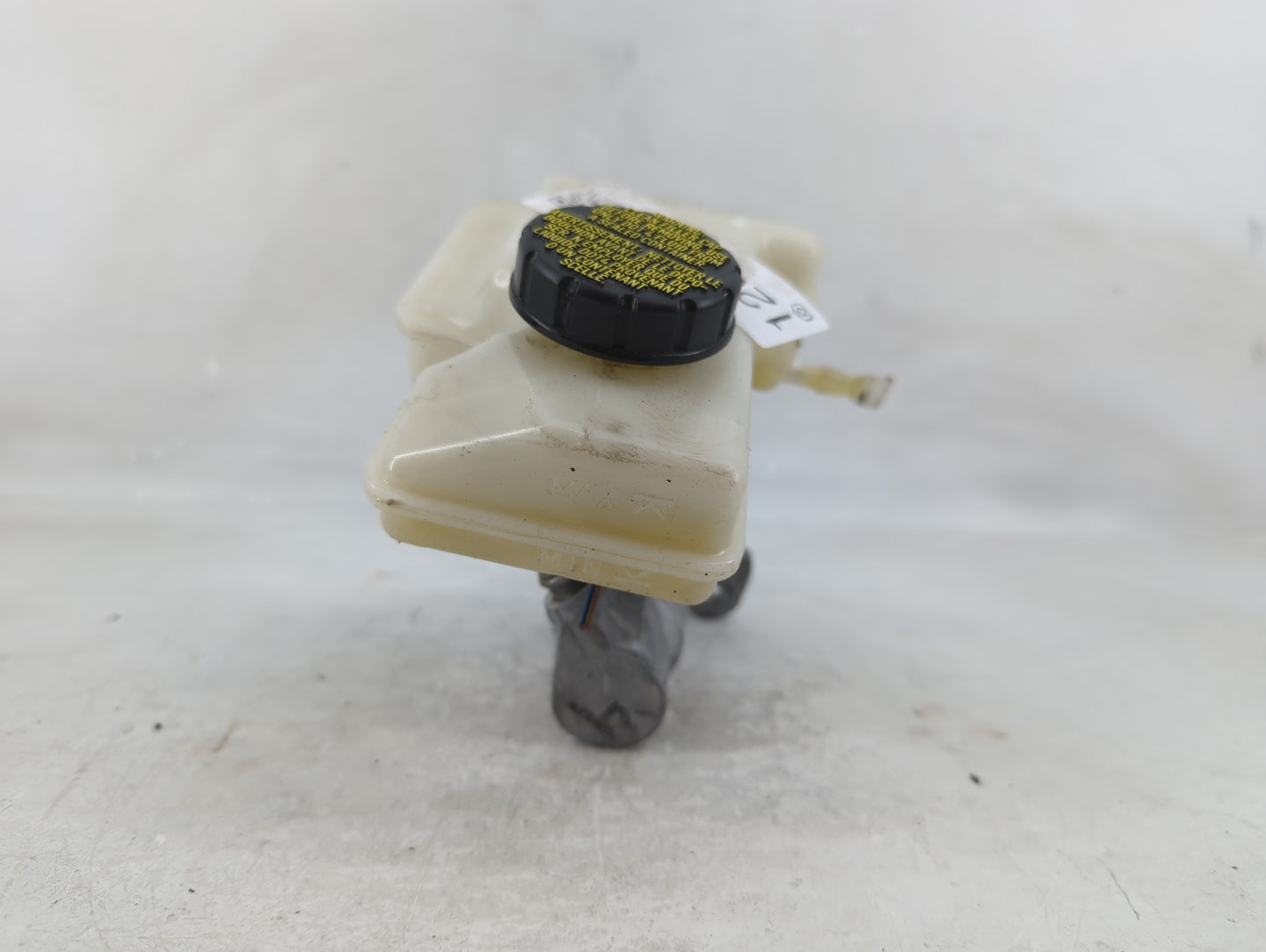 Volkswagen Atlas Brake Master Cylinder - Oemusedautoparts1.com
