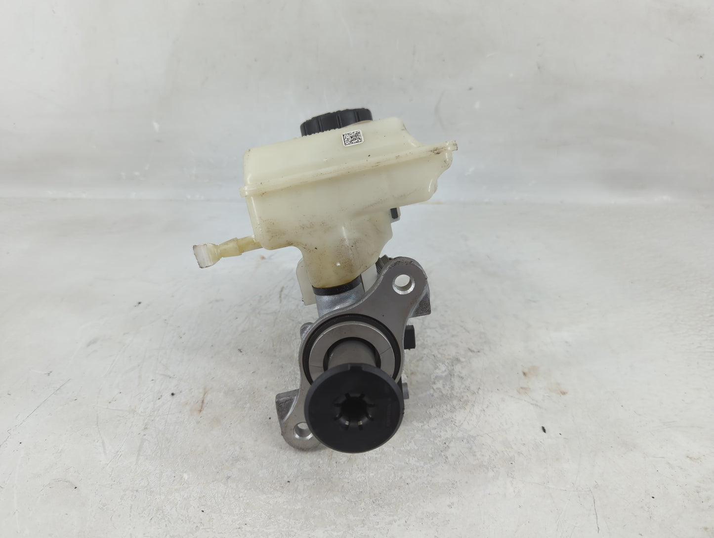 Volkswagen Atlas Brake Master Cylinder - Oemusedautoparts1.com