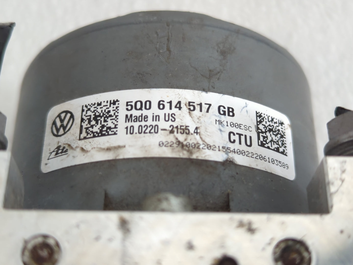 2022 Volkswagen Atlas ABS Pump Control Module Replacement P/N:5Q0 614 517 GB Fits Fits 2021 OEM Used Auto Parts - Oemusedaut