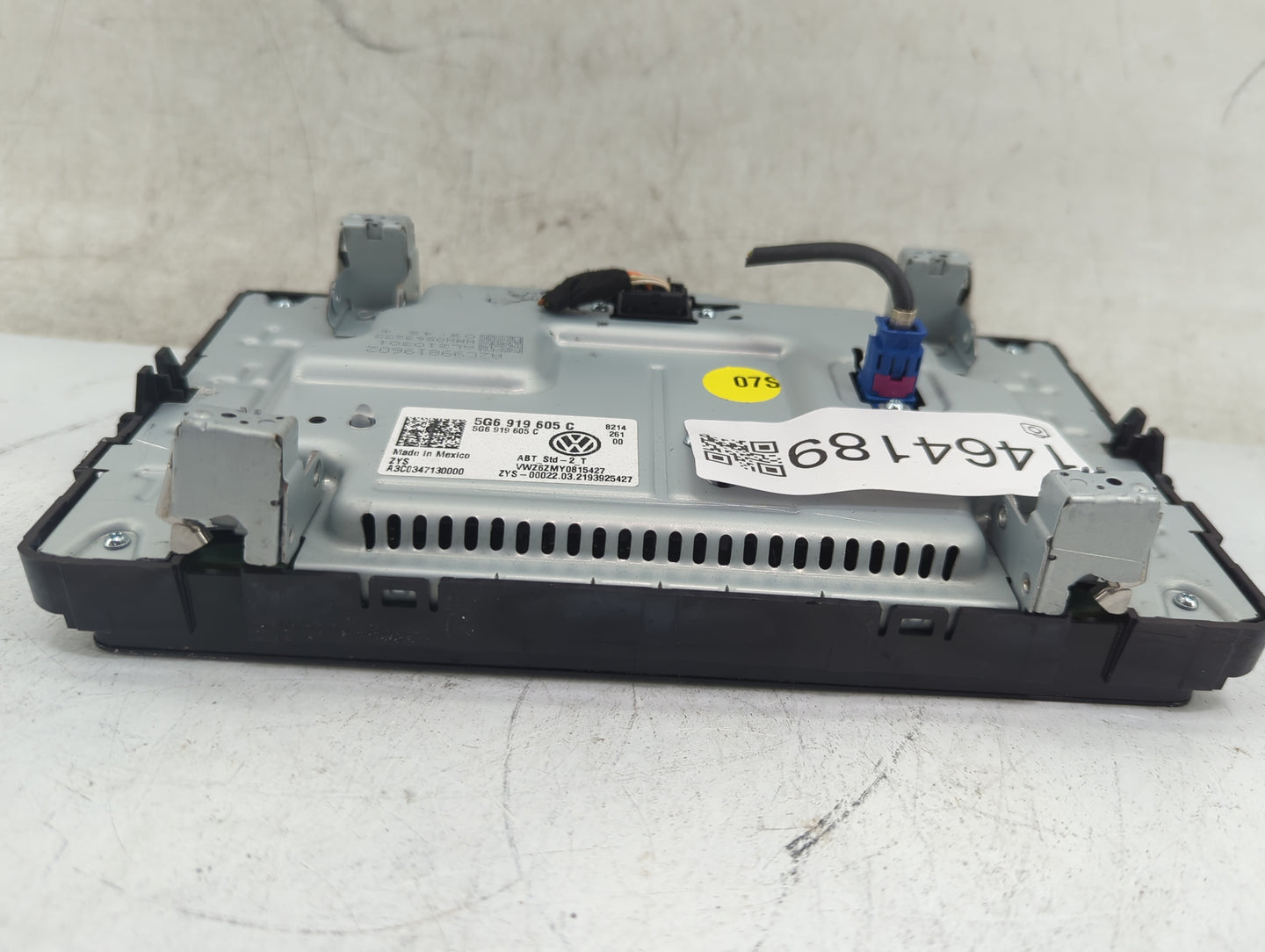 Volkswagen Atlas Information Display Screen 1464189 - Oemusedautoparts1.com