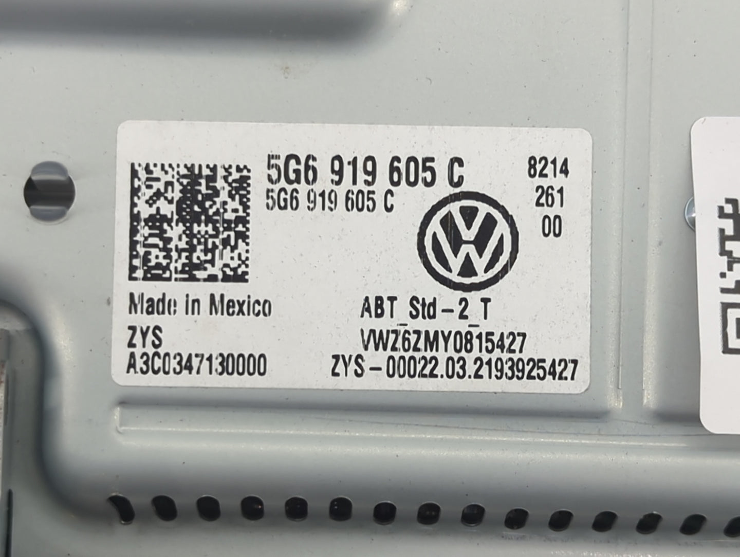 Volkswagen Atlas Information Display Screen 1464189 - Oemusedautoparts1.com
