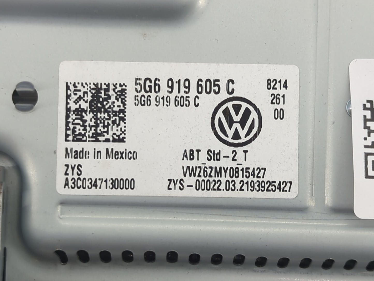 Volkswagen Atlas Information Display Screen 1464189 - Oemusedautoparts1.com
