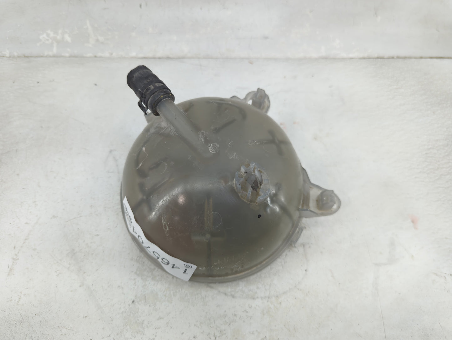 Volkswagen Atlas Radiator Coolant Overflow Expansion Tank Bottle - Oemusedautoparts1.com
