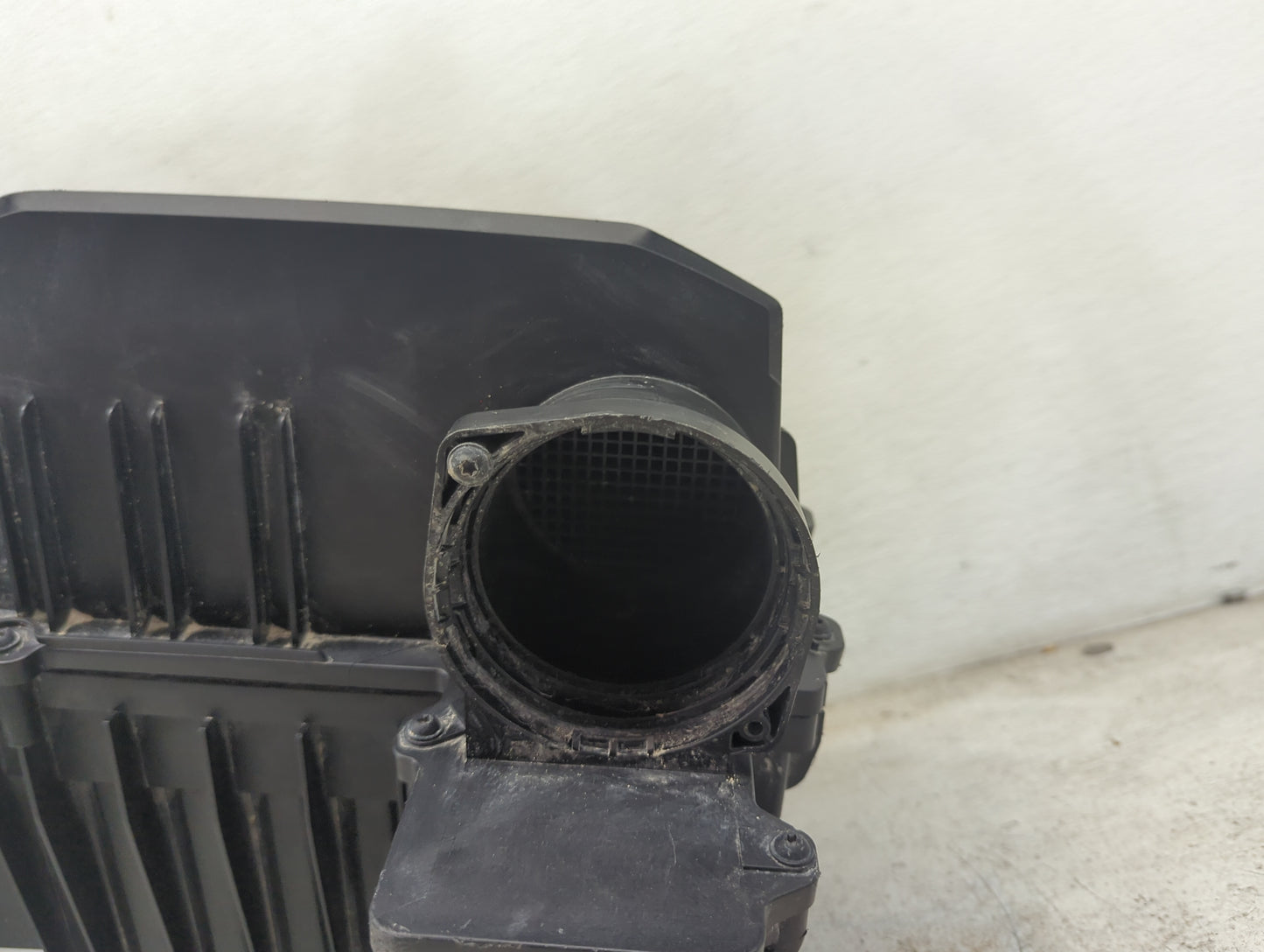 2018-2022 Volkswagen Atlas Air Cleaner Intake-duct Hose Tube 1481205 - Oemusedautoparts1.com