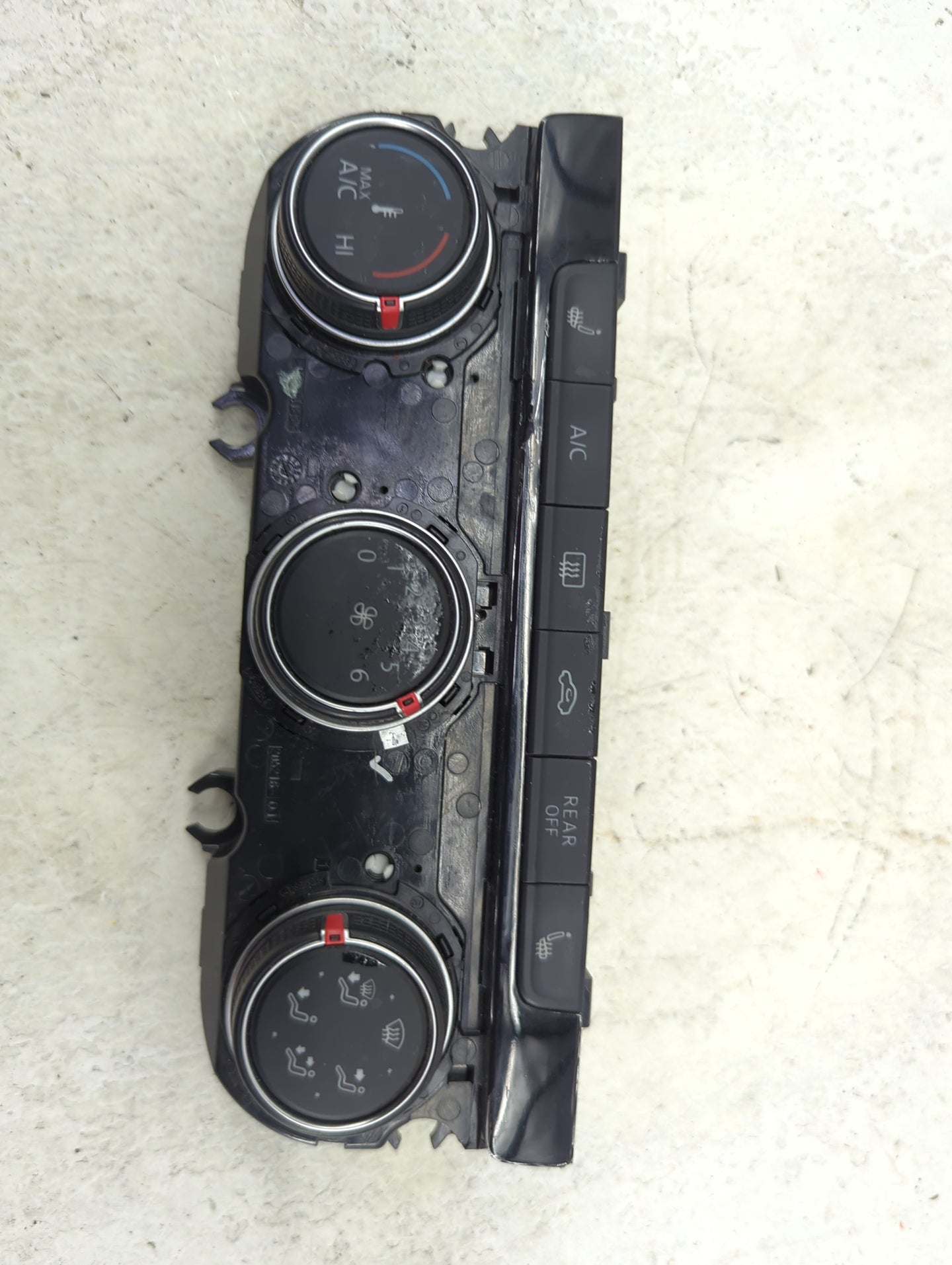 2022 Volkswagen Atlas Climate Control Module Temperature AC/Heater Replacement Fits OEM Used Auto Parts - Oemusedautoparts1.