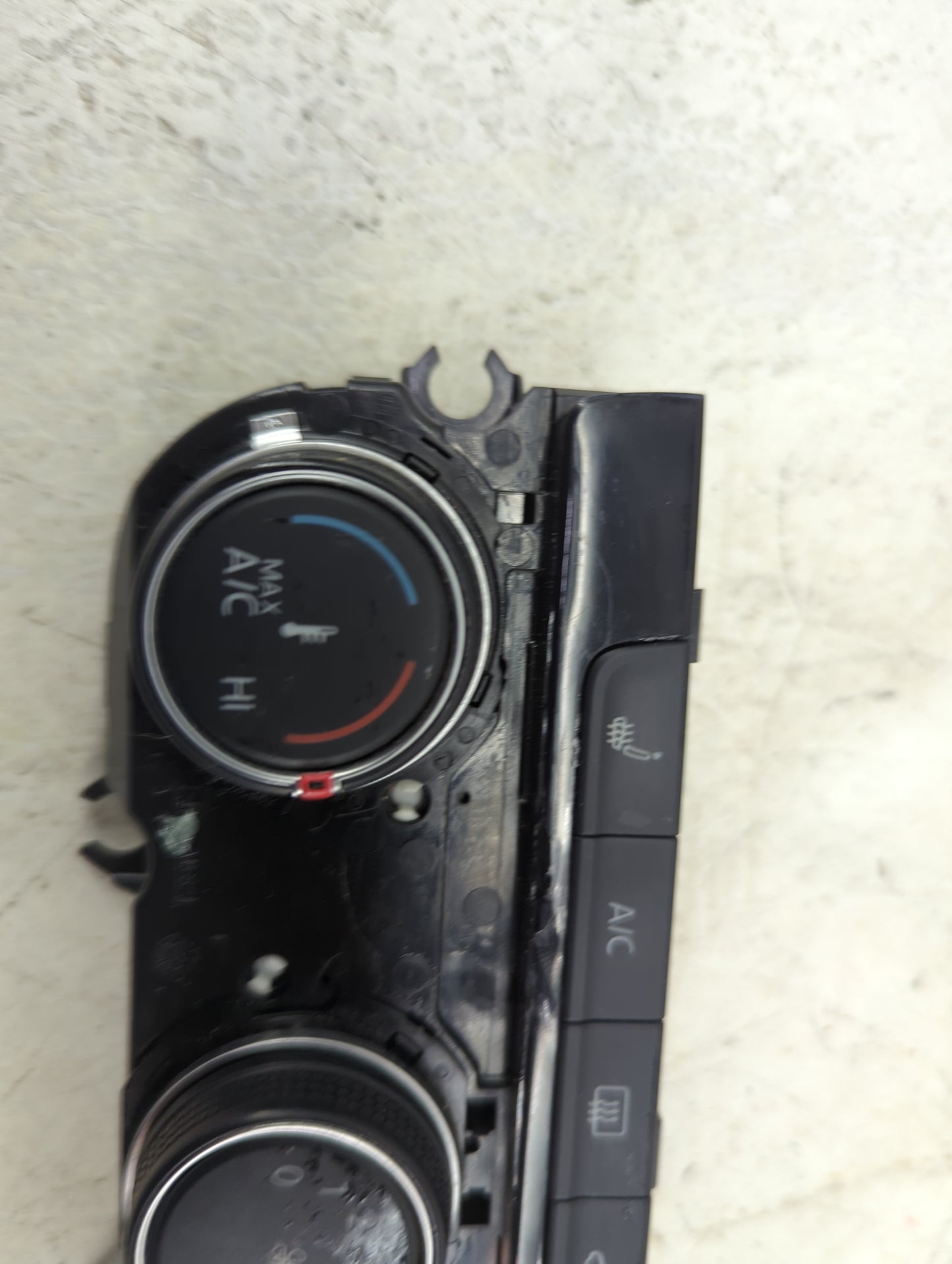 2022 Volkswagen Atlas Climate Control Module Temperature AC/Heater Replacement Fits OEM Used Auto Parts - Oemusedautoparts1.