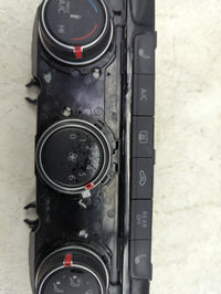 2022 Volkswagen Atlas Climate Control Module Temperature AC/Heater Replacement Fits OEM Used Auto Parts - Oemusedautoparts1.