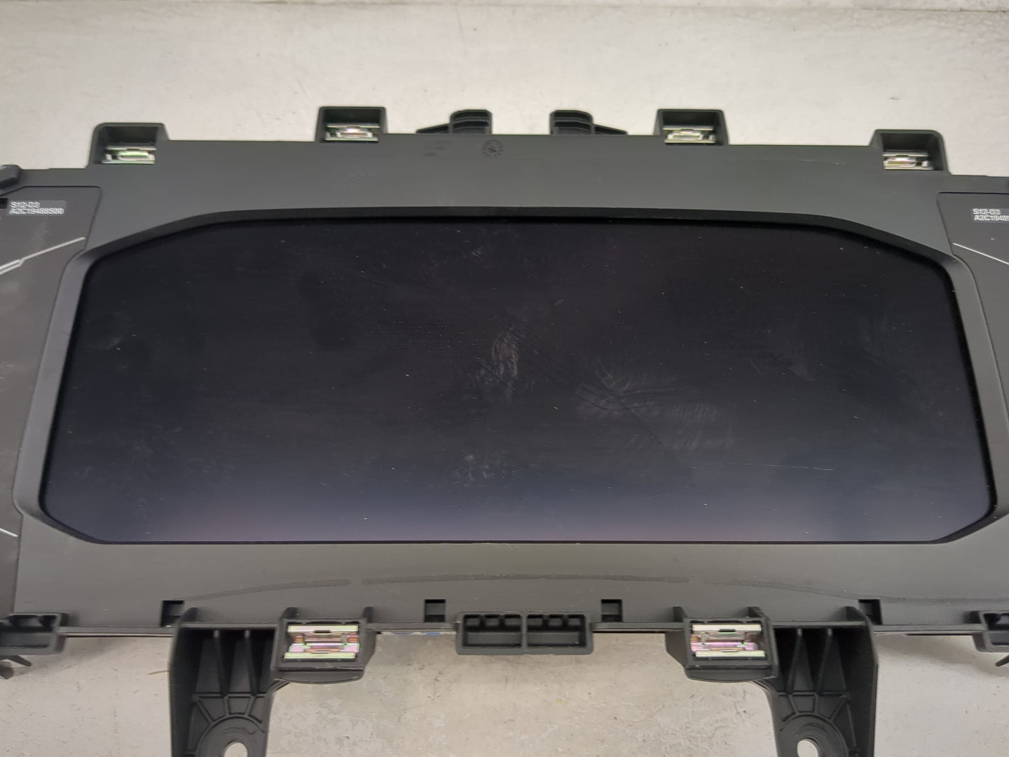 2022 Volkswagen Atlas Instrument Cluster Speedometer Gauges P/N:3G0920420C A2C19488500 Miles: Fits OEM Used Auto Parts - Oem