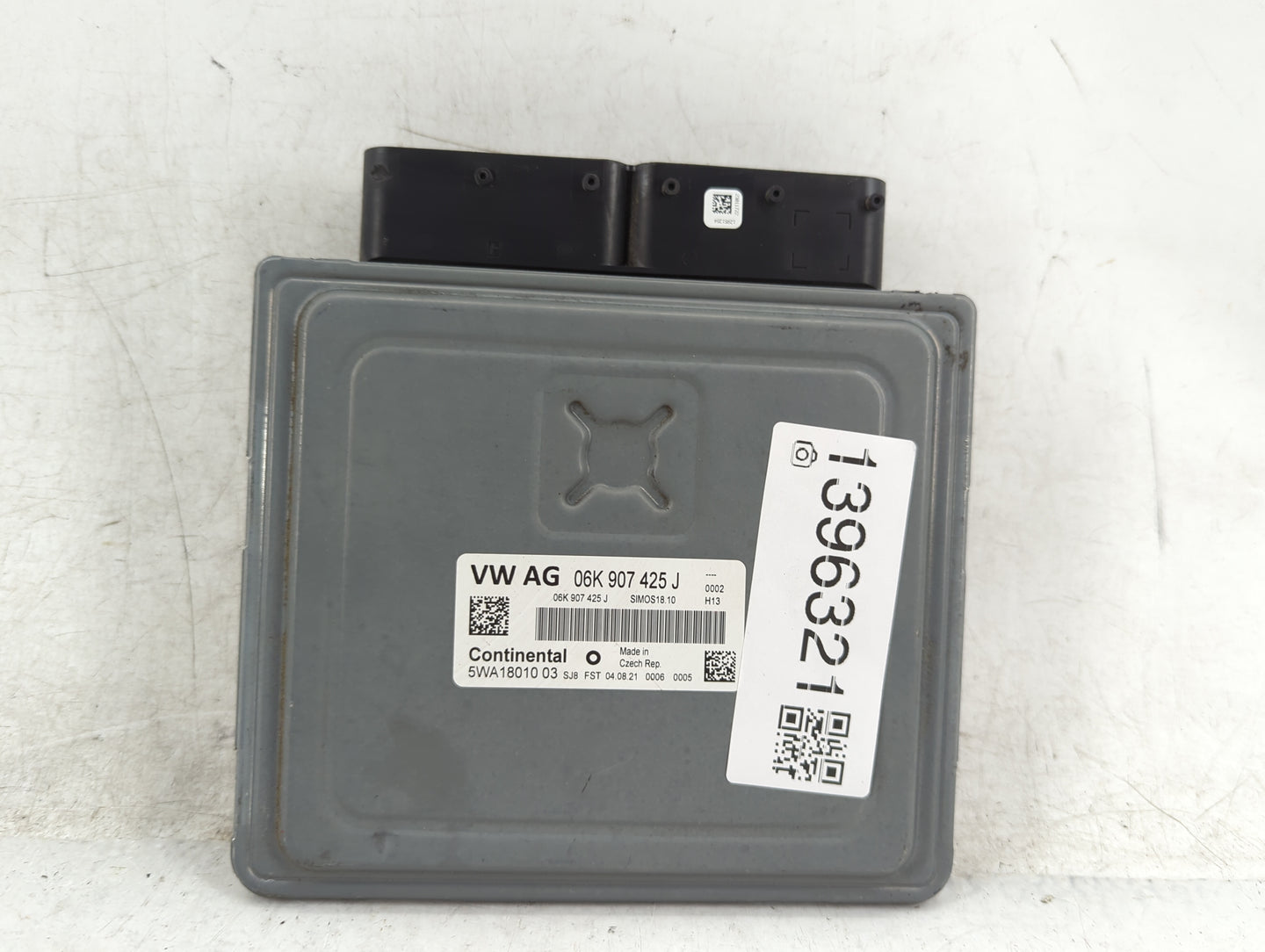 2022 Volkswagen Atlas Cross Sport PCM Engine Control Computer ECU ECM PCU OEM P/N:06K907425J Fits OEM Used Auto Parts - Oemu