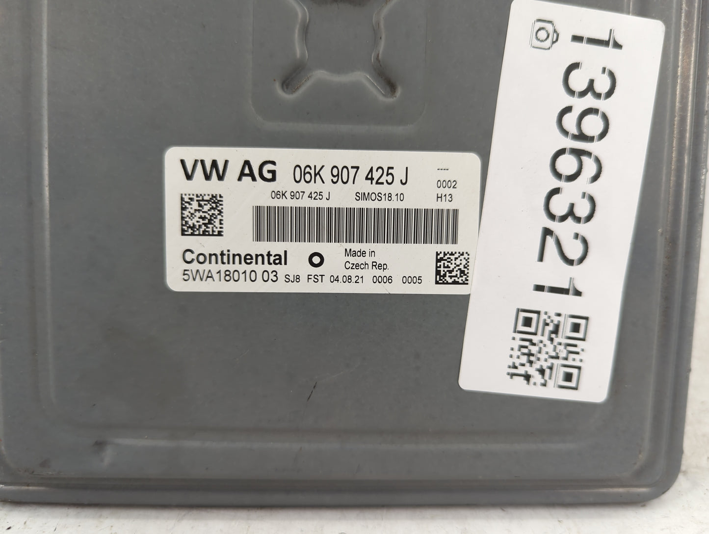 2022 Volkswagen Atlas Cross Sport PCM Engine Control Computer ECU ECM PCU OEM P/N:06K907425J Fits OEM Used Auto Parts - Oemu